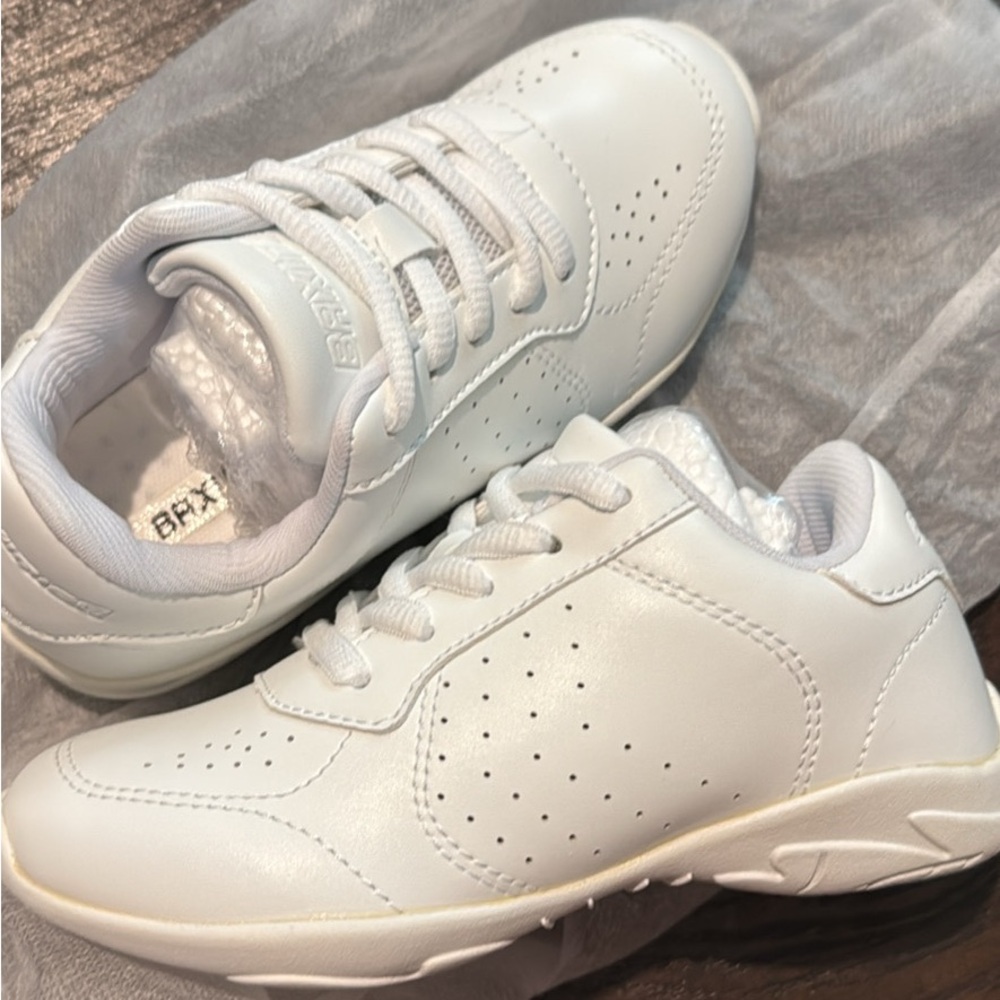 Girls White Cheer Sneakers